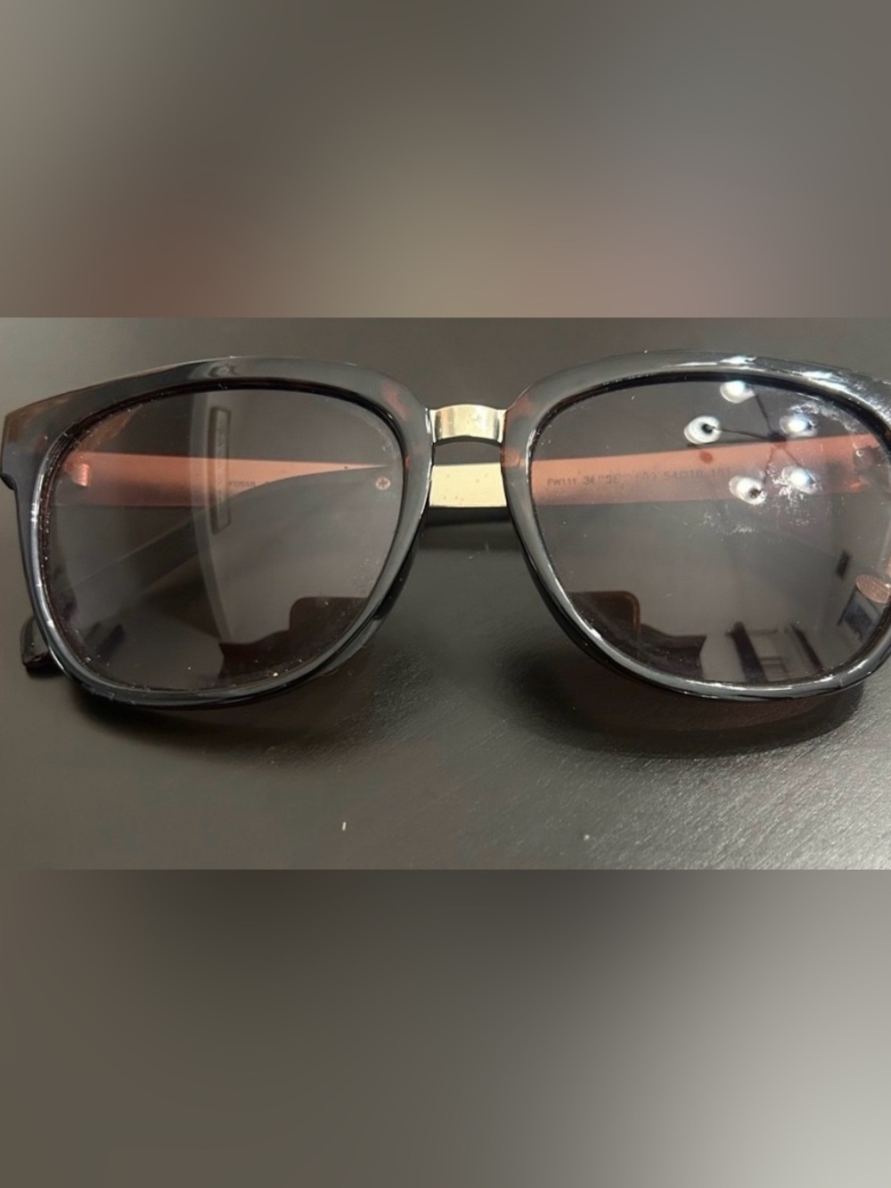 Fossil Black Sunglasses with Dark Lenses